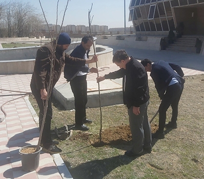 مراسم روز درختکاری در اداره کل هواشناسی استان تهران برگزارشد